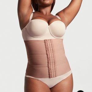 LEONISA 3-Belt Custom Waist Cincher with Lumbar Support